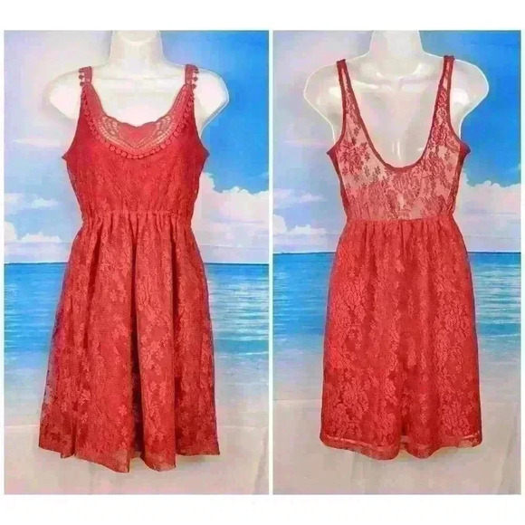 Charlotte Russe Dresses & Skirts - CHARLOTTE RUSSE Woman's WINE Rich RED Dress LACE Sleeveless LINED size Med
